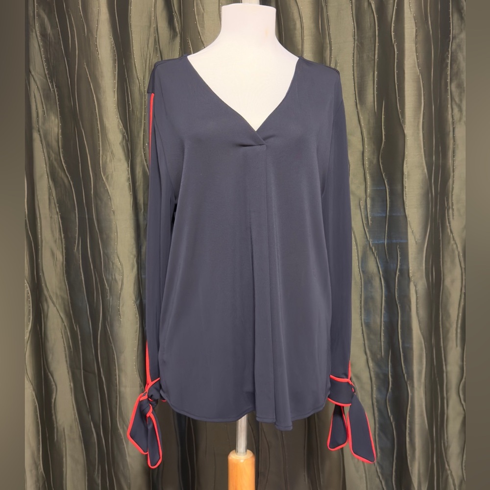 Ann Taylor Navy Long Sleeve Blouse with Red Detail